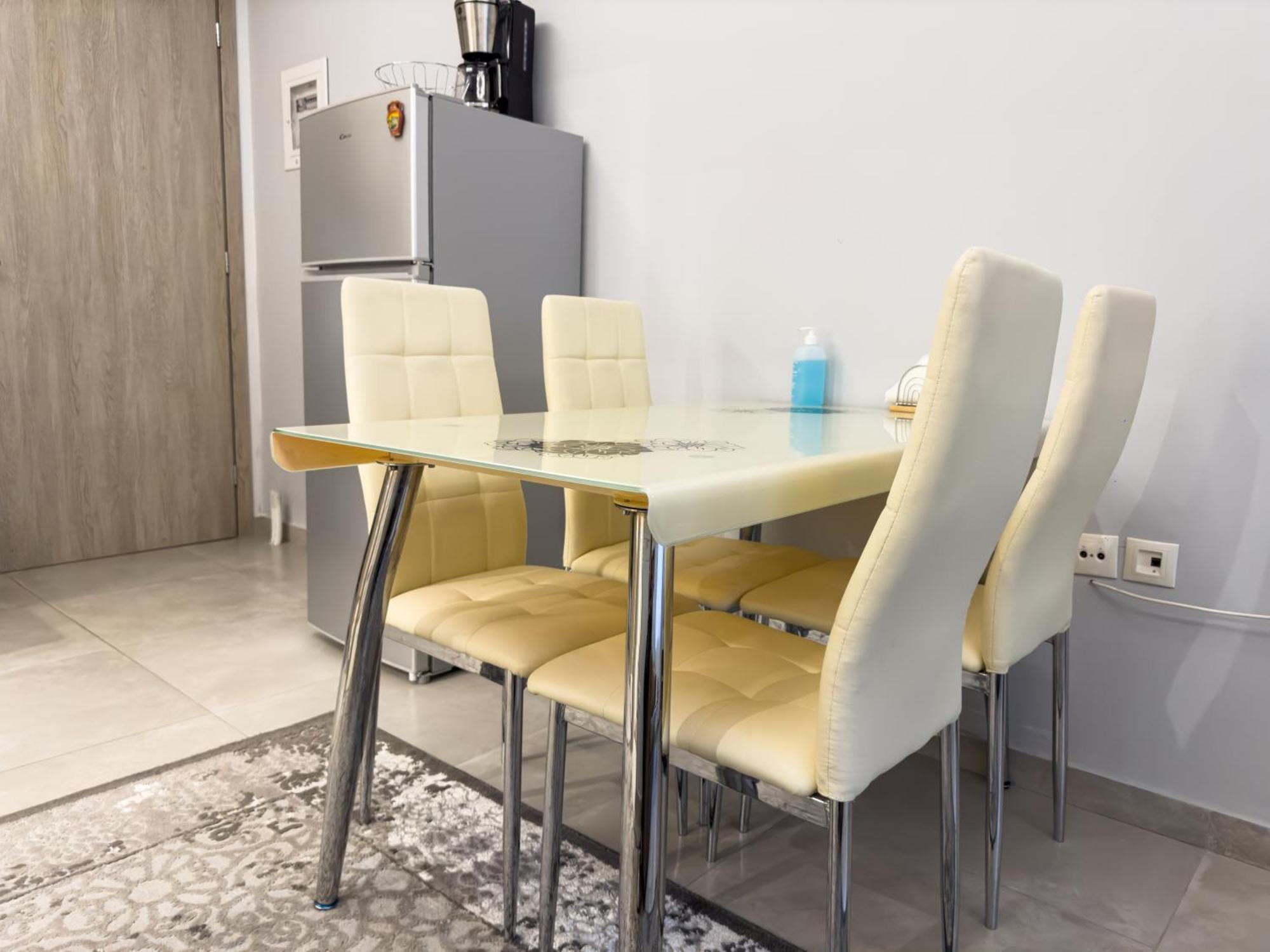 Contemporary & Spacious Renovated Apartment, Dt Syntagma, /Touristic Area Афины Экстерьер фото