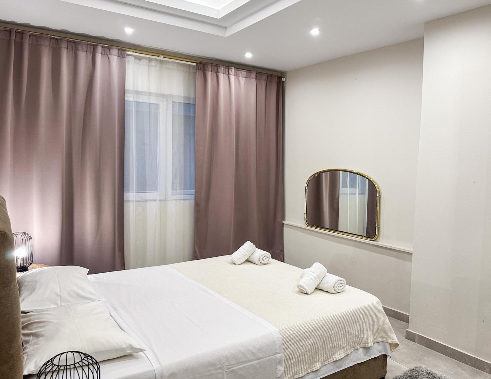 Contemporary & Spacious Renovated Apartment, Dt Syntagma, /Touristic Area Афины Экстерьер фото